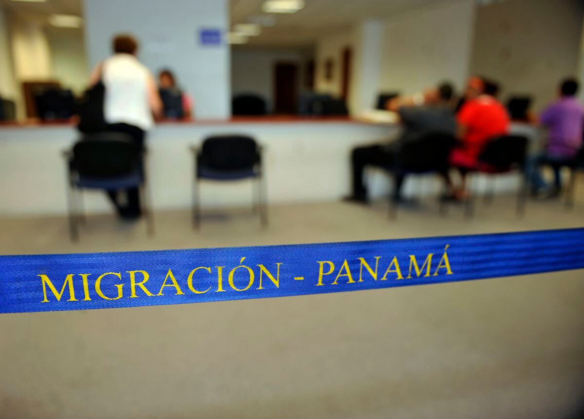 Migración emite resolución para regularizar a extranjeros con años fuera de Panamá