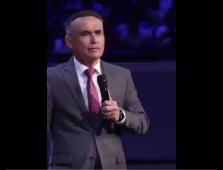 ‘Suspendan esos carnavales’, solicita el pastor Edwin Álvarez. Circula controversial video