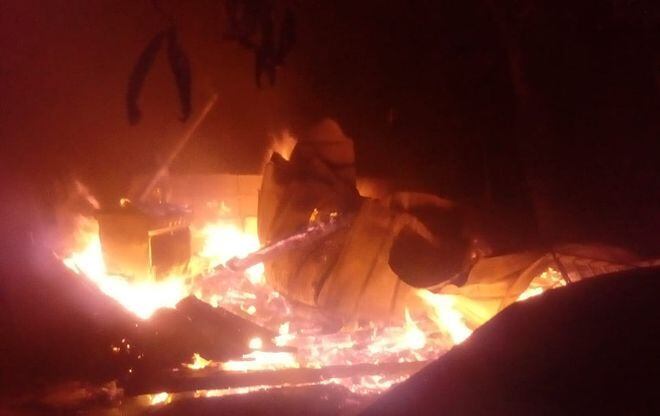 Tragedia: Dos hermanitos mueren al incendiarse su casa en Colón