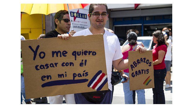 Corte Interamericana de Derechos Humanos dice sí a las uniones gay en Costa Rica