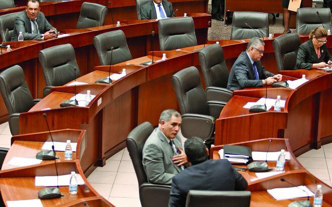 Sesiones ‘extras’ muy lentas en la Asamblea Nacional 