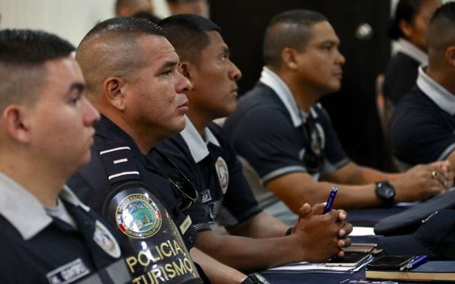 Policía de Nueva York entrena a oficiales panameños en prevención del crimen