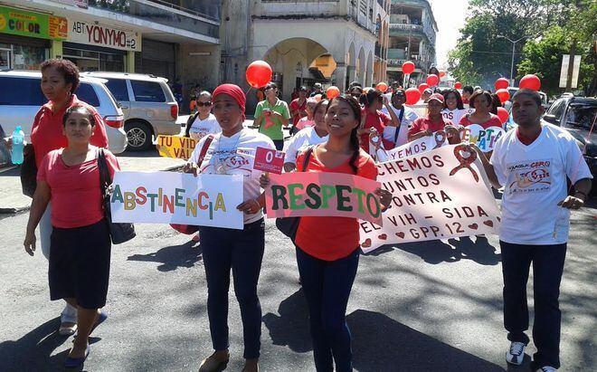Colonenses celebran el día Mundial contra el VIH