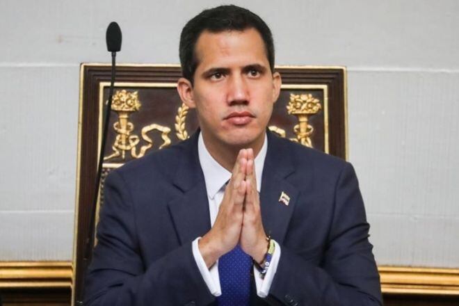 Guaidó también pide ayuda al papa para salir de la crisis