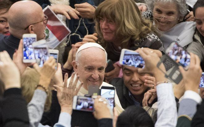 ¡QUEMAN IGLESIA! Antes de la llegada del papa en Chile le mandan fuerte mensaje