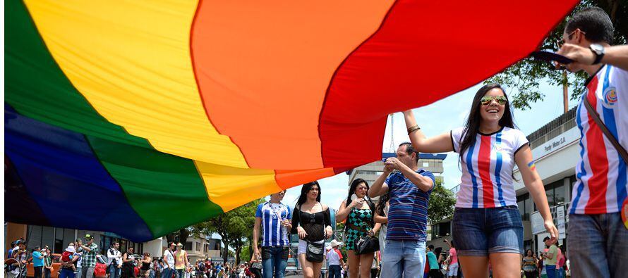 Corte Interamericana de Derechos Humanos dice sí a las uniones gay en Costa Rica
