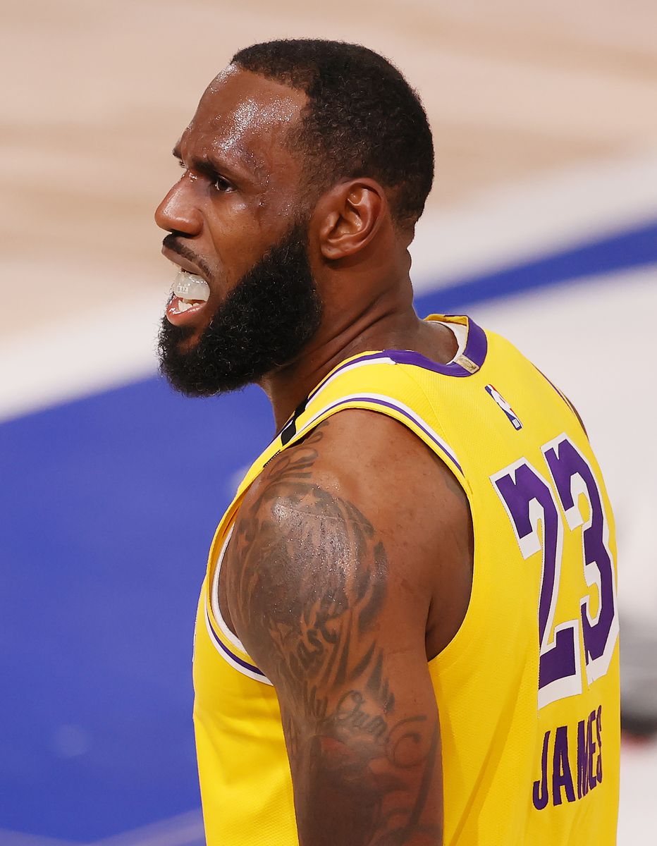 Los Raptors le dan para llevar a LeBron y sus Lakers