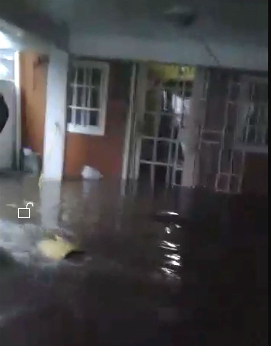 Casas se inundan en Paraíso de San Miguelito por lluvias y la Línea 2 del Metro