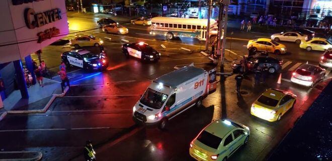 Como de película.Policías y ladrones se enfrentan.Tras persecución hay un herido