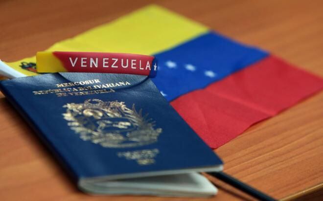 LLEGO EL DÍA. Entra en vigencia la visa estampada para los venezolanos