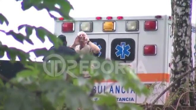 Captan a Martinelli divertido dentro de El Renacer. No parece dolerle nada