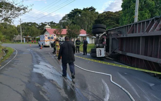 Lamentable: Fallece conductor tras vuelco de camión en Coclé
