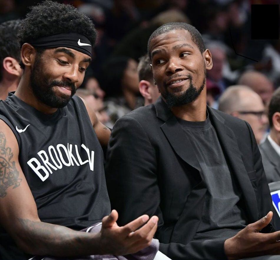 Kyrie Irving deja plantado a LeBron James y se queda con Durant en los Brooklyn Nets