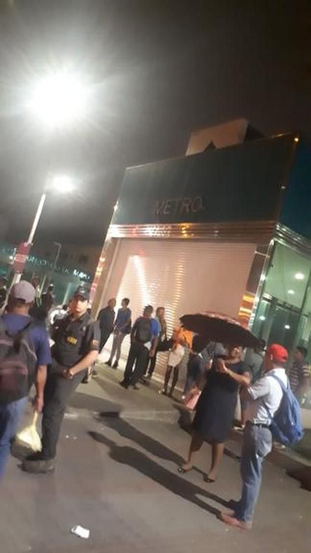 Panameños se quedan varados, ya que el Metro de Panamá se quedó sin energía