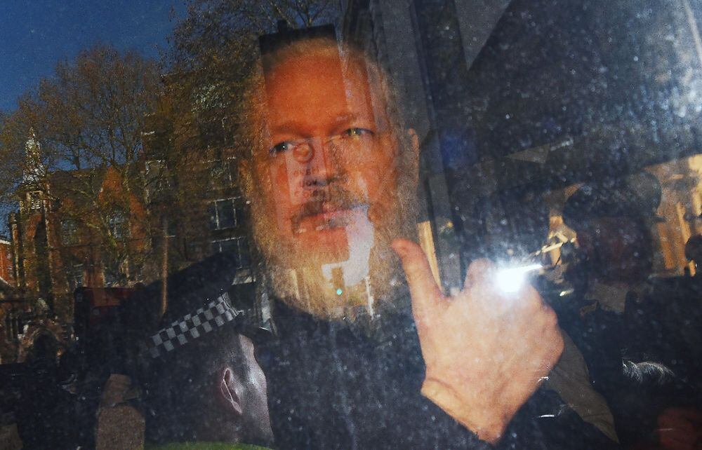 Más de 70 diputados británicos piden la extradición del fundador de WikiLeaks