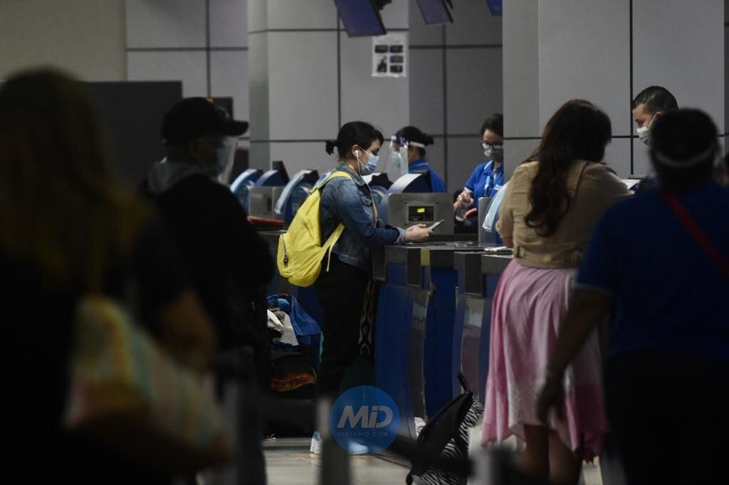 Un aproximado de 13 personas que llegaron al aeropuerto de Tocumen marcaron positivo con la covid-19