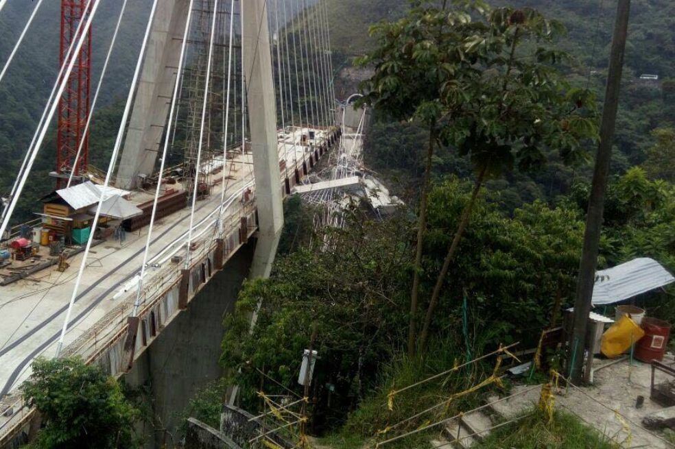 ¡ESTO DA MIEDO!. Puente que se desplomó en Colombia habría costado 75 millones