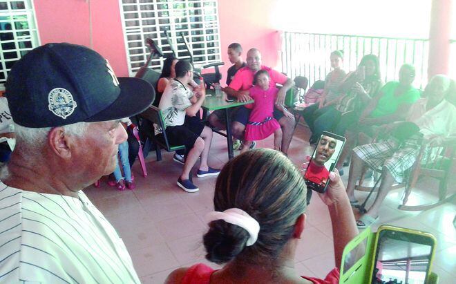 Familiares y amigos de Mariano Rivera celebran a lo grande en Puerto Caimito