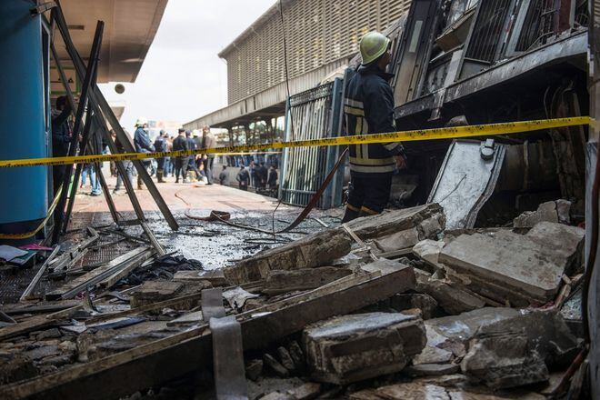 Unas 25 personas mueren tras choque de tren en  El Cairo