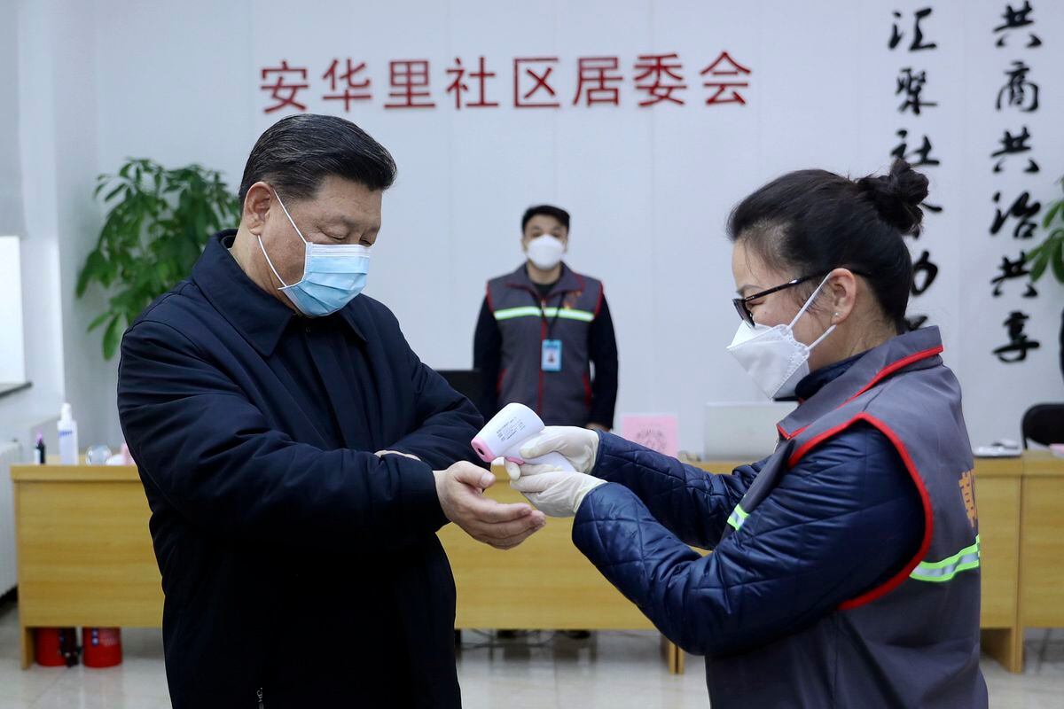 Presidente de China promete ayudas a industrias afectadas por virus