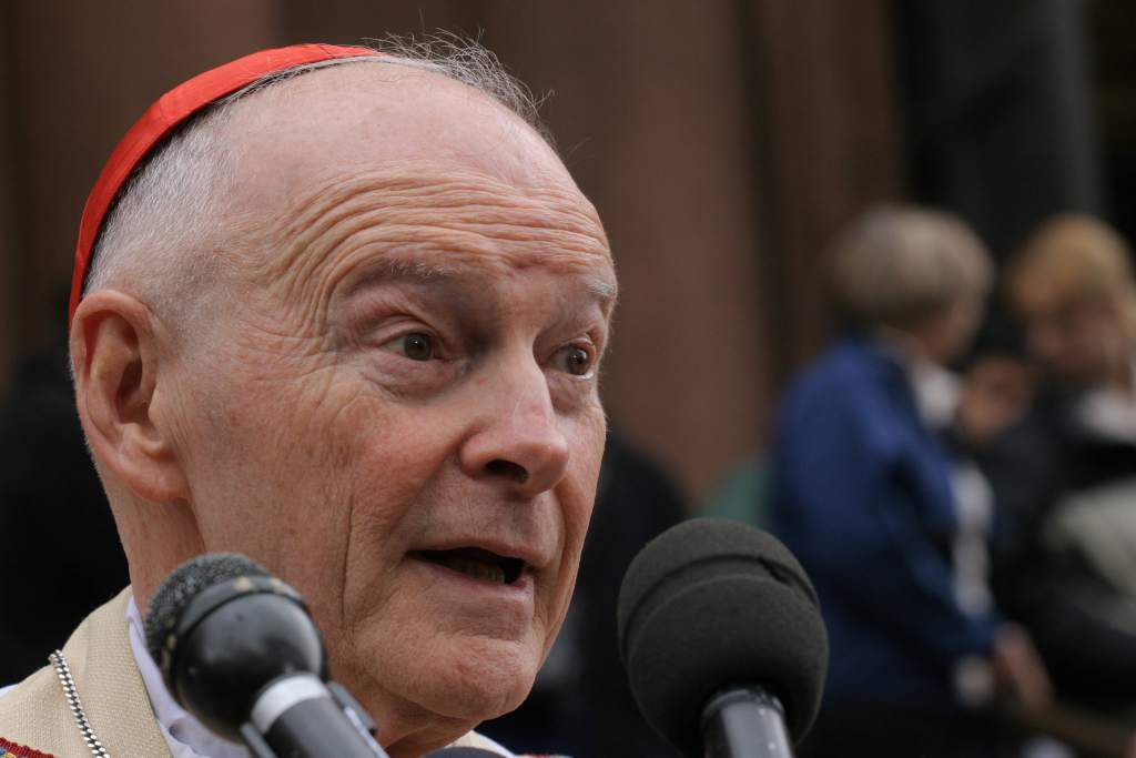 Cardenal de Estados Unidos suspendido por abuso sexual