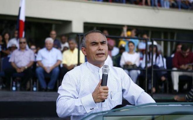 VIDEO |  Pastor Edwin Álvarez reacciona sobre acusaciones de corrupción