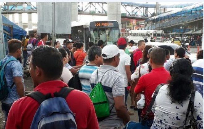 ¡AL FIN! Se suspende el paro de transportistas de los 'Diablos verde'