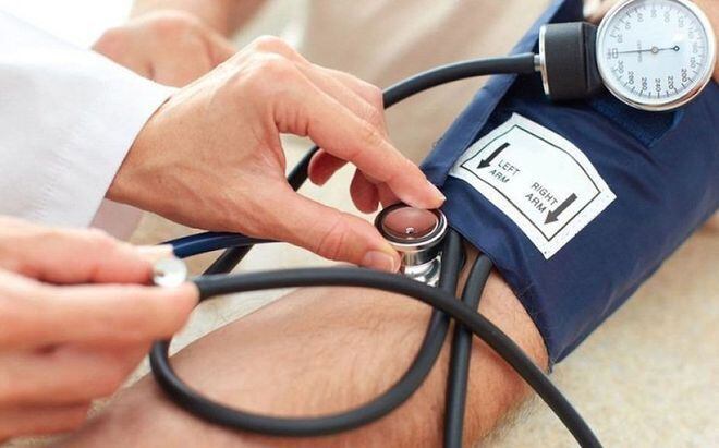 ¿Cómo saber si está sufriendo hipertensión? 