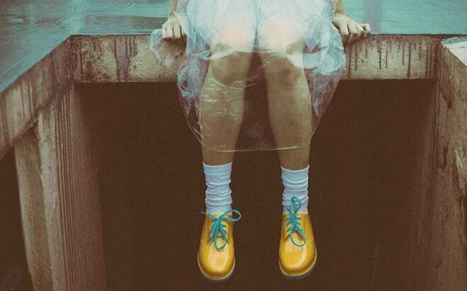 Niña de 4 años contrae una infección mortífera tras probarse unos zapatos|FOTOS