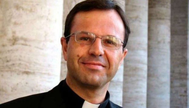 Vaticano absuelve a sacerdote austriaco acusado de acosar a una ex monja
