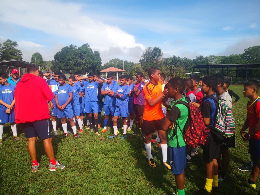 Jorge llama a 100 chicos para armar una selección Sub-15