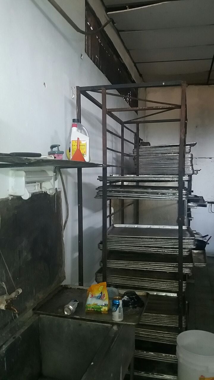 ATENCIÓN. Ordenan cierre de distribuidora de pan, esto fue lo que encontraron
