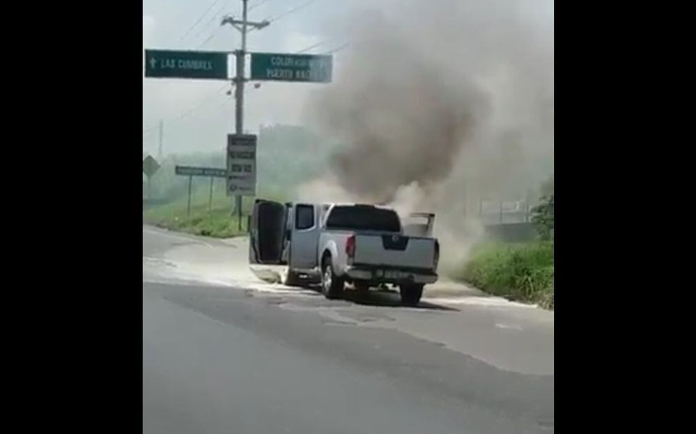 Auto se incendia en San Isidro