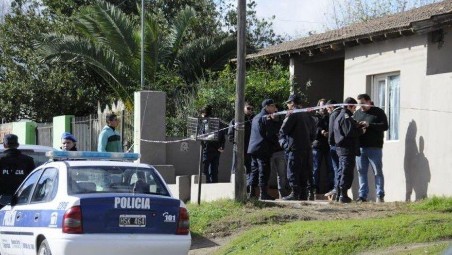Periodista argentino trató de salvar a su hijo del suicidio, pero ambos mueren