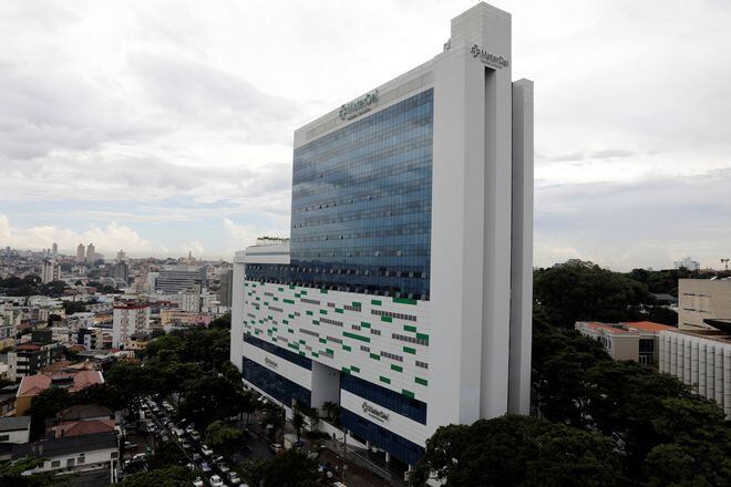 ¡Operación exitosa! Pero ahora los médicos de Neymar están de guerra