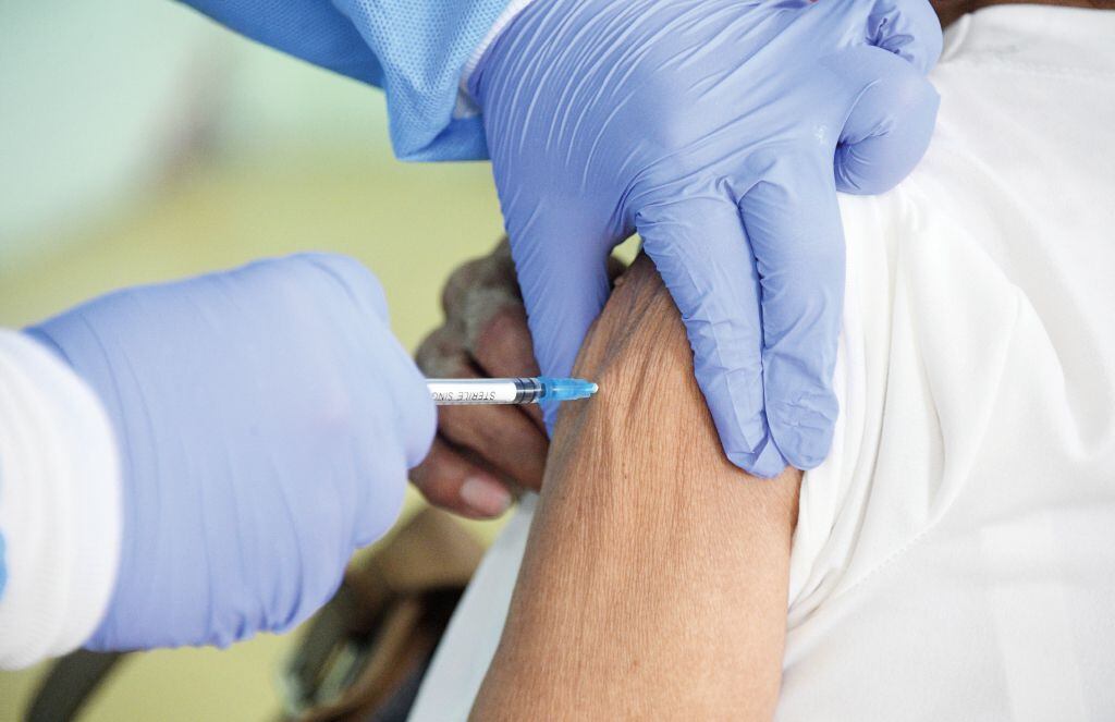 Panamá en espera de la base de datos para colocarse la vacuna de AstraZeneca 