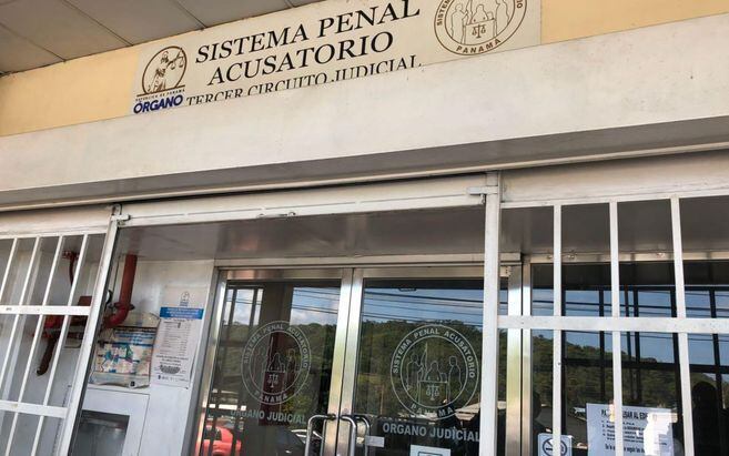 Venezolano que presuntamente asesinó a china en minisúper queda preso.Pero,apela