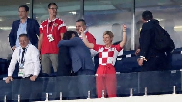La presidenta de Croacia: su euforia en el vestuario y curiosidades de su viaje
