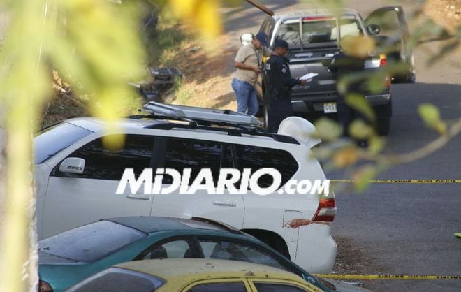 Hallan muerto a un sujeto dentro de un vehículo en Villa Luchín, Tocumen 