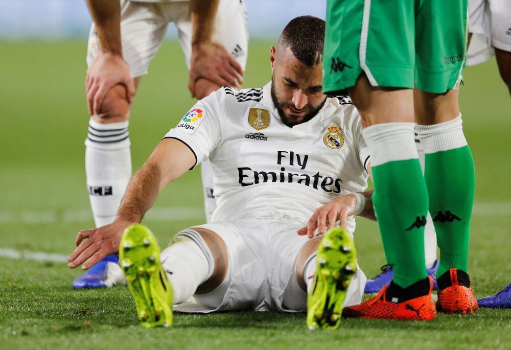 Delantero del Real Madrid se lesiona el meñique