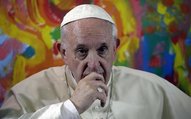 Vaticano corrige al Papa por comentario sobre la homosexualidad