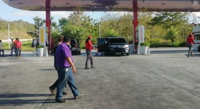 Lo asesinan en una estación de gasolina en Colón 