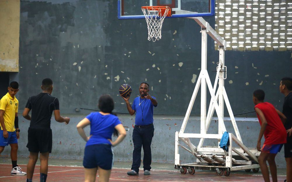 VIDEO | Falta antideportiva en el baloncesto panameño