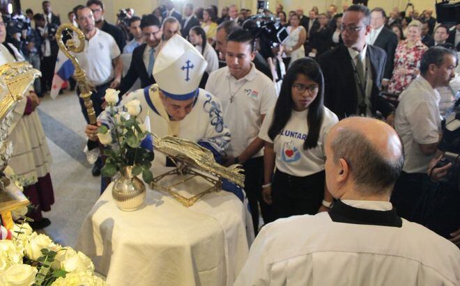 En el Te Deum de este 3 de noviembre  se presentó la reliquia de Juan Pablo II