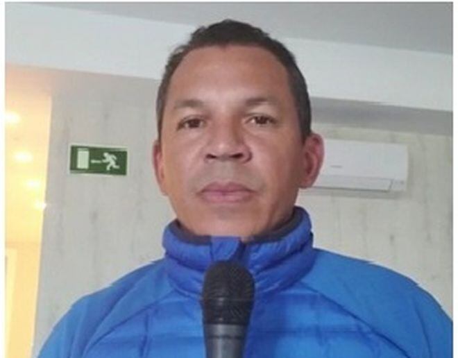 'No tengo miedo',dijo de lejos. Debate de vicepresidentes se da sin Luis Casís