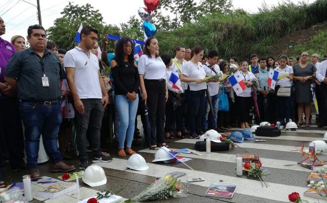 VIDEO | Estudiantes de la UTP rinden homenaje a compañera fallecida
