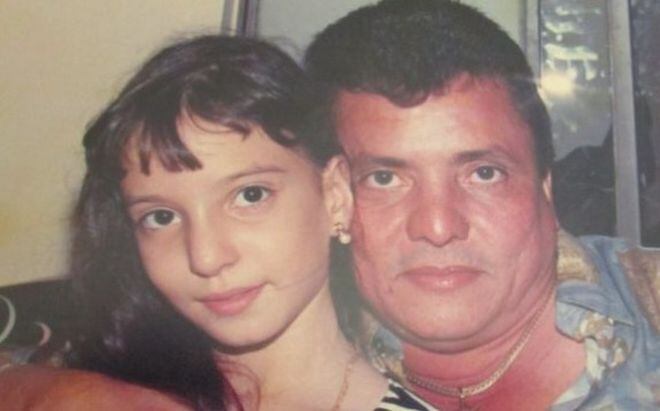 La mujer que estudió periodismo para descubrir al asesino de su padre