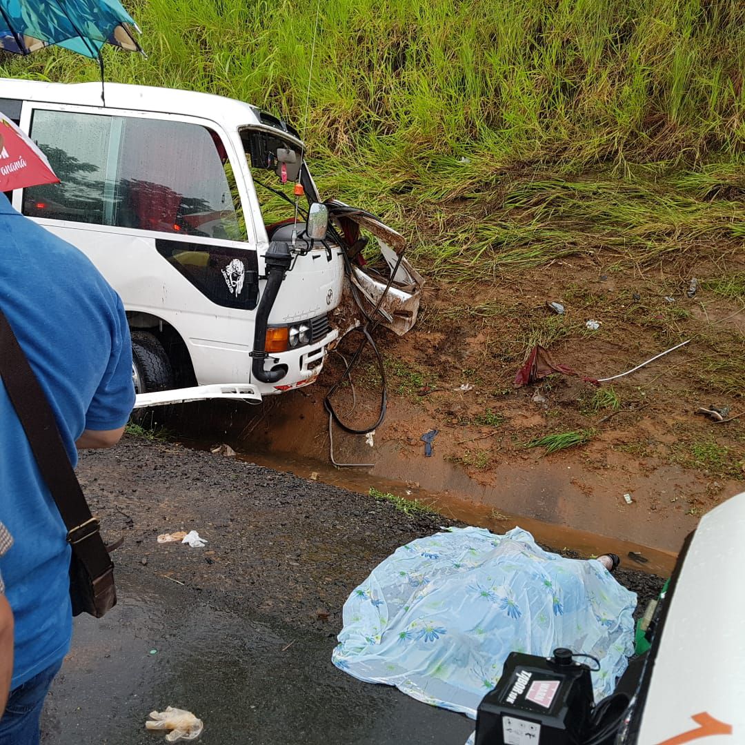 Accidente en bus ruta David Santiago deja una menor muerta y más de 10 heridos