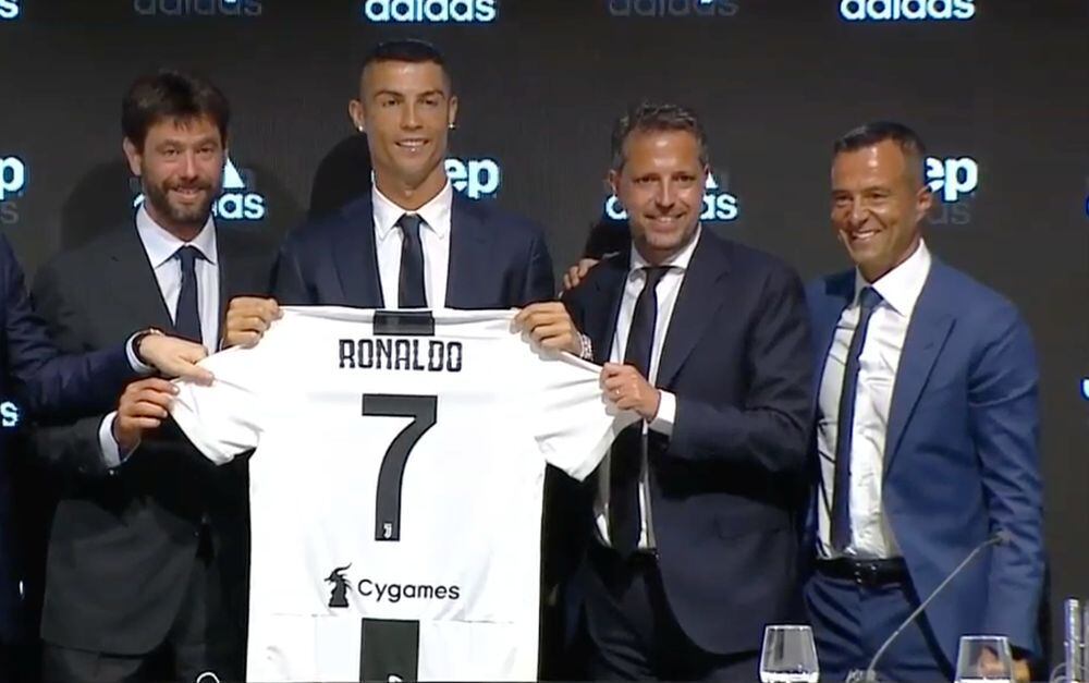 Agente de Cristiano Ronaldo estalla