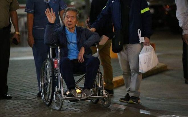 Alberto Fujimori deja el hospital 11 días después de recibir su indulto